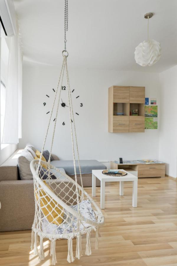 Apartment Pemper - Self check in&check out Otočac Esterno foto